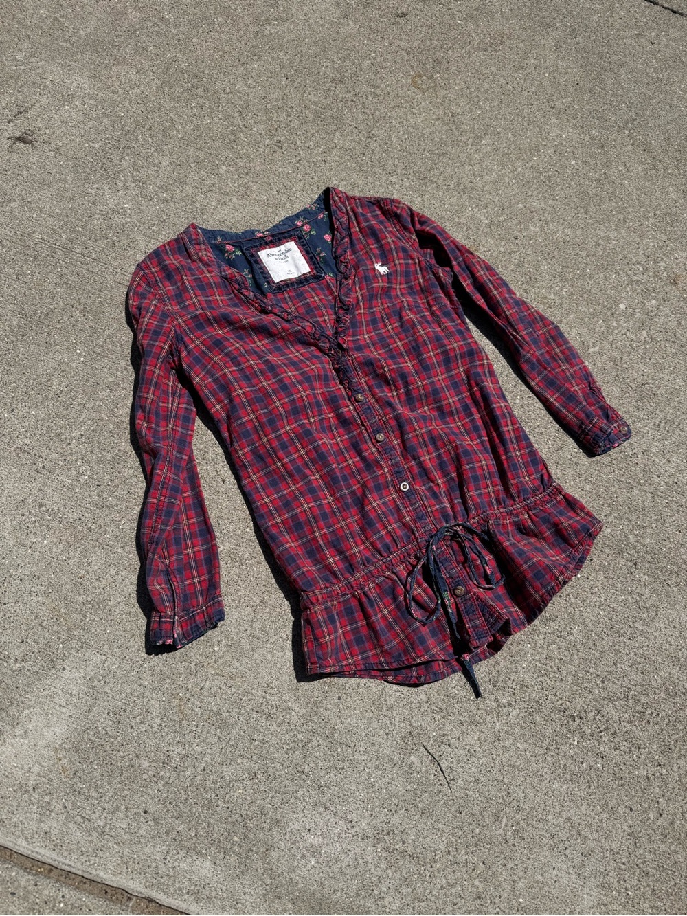 Abercrombie & Fitch Red Navy Plaid Button-Front Top with Floral Lining